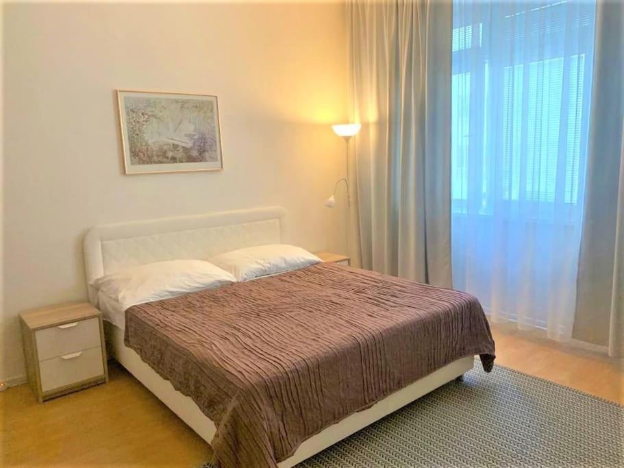 Apartment By The Museum Praha Bagian luar foto